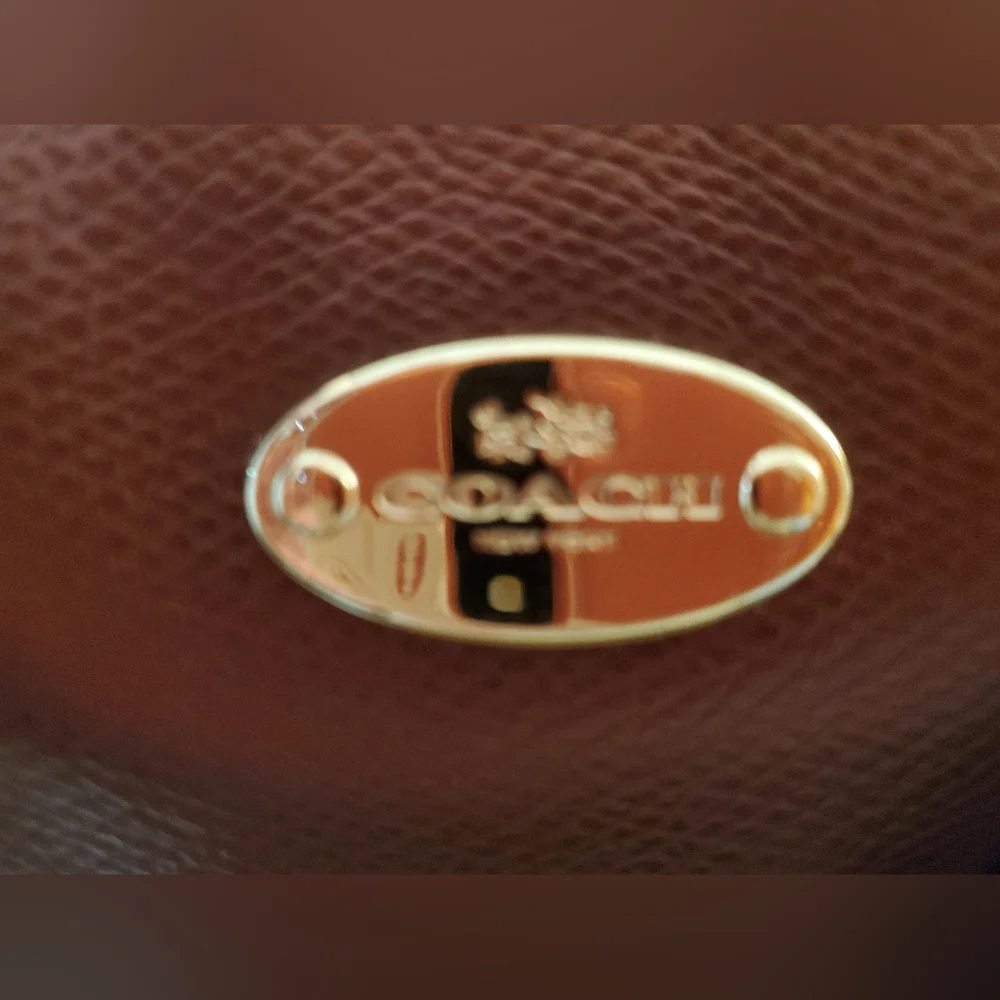 COACH MINI CORA SATCHEL IN PERFECT LIKE NEW CONDITION! - Picture 6 of 8